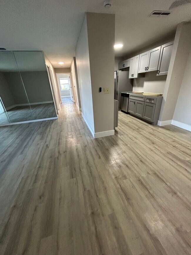 Foto del edificio - 101 Bent Tree Dr