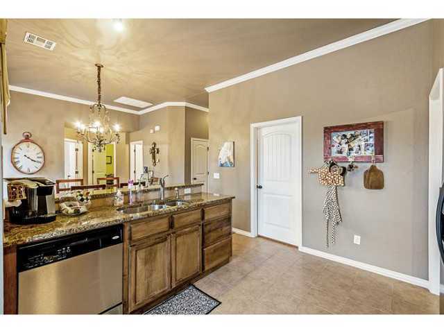 Foto del edificio - 604 NW 161st St