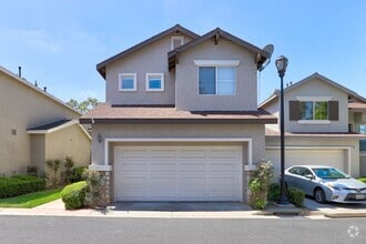 Building Photo - 732 N Siavohn Dr