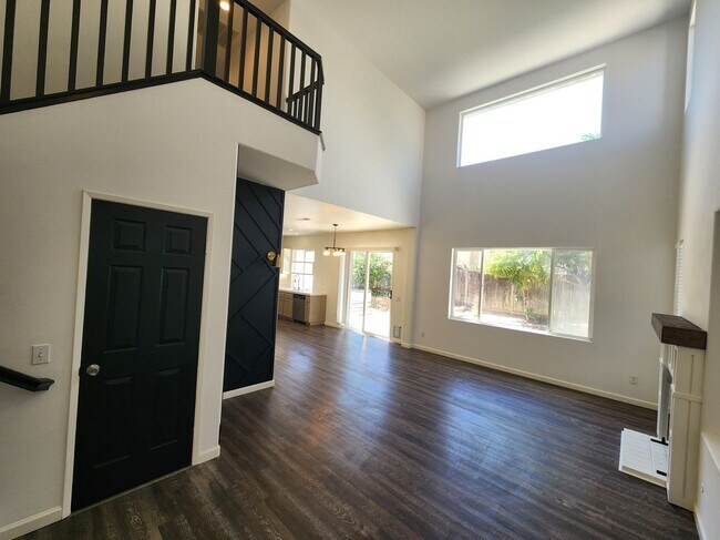 Foto del edificio - 1340 Goldeneagle Dr