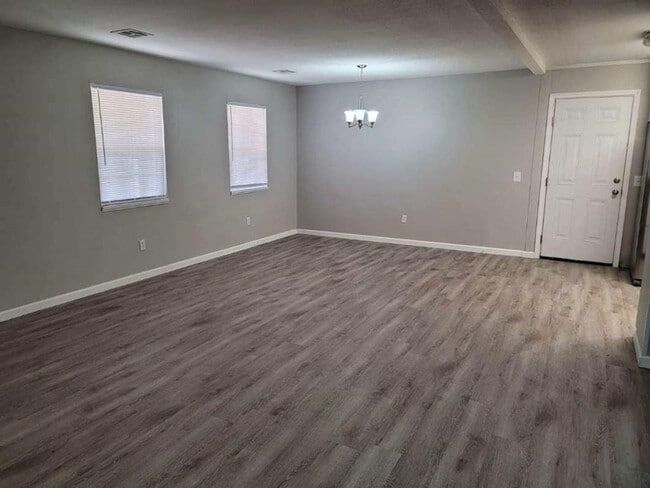 Building Photo - 3bd 2ba HOME FOR RENT!
