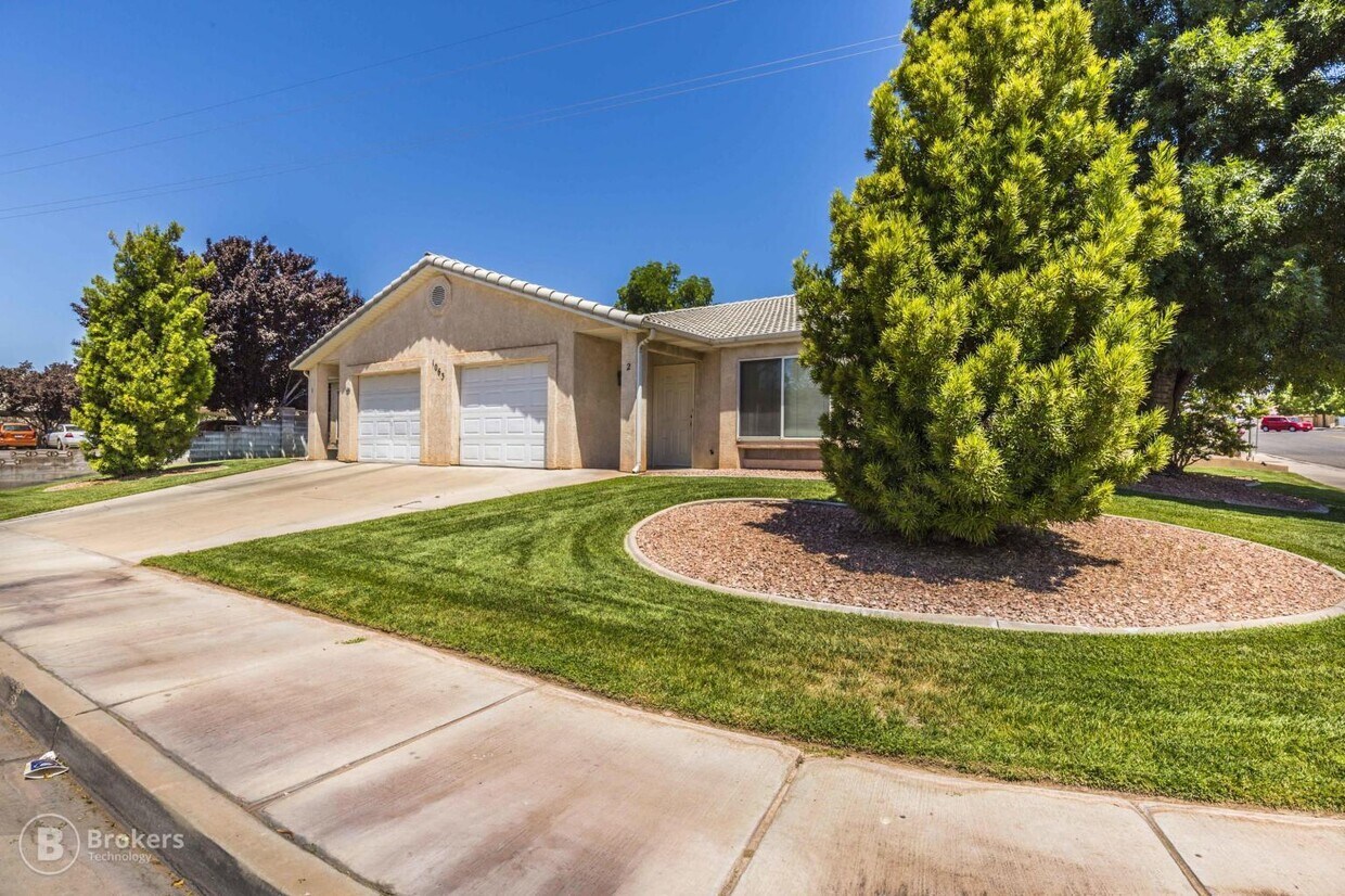 Primary Photo - Cute St. George Home