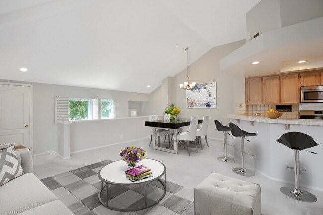 Foto del edificio - 24241 Swiftriver Ct