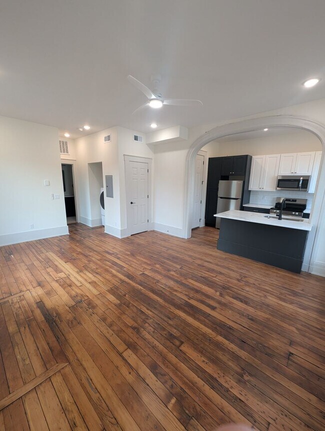 Foto del edificio - Beautifully Renovated 1 Bed, 1 Bath in Historic Covington