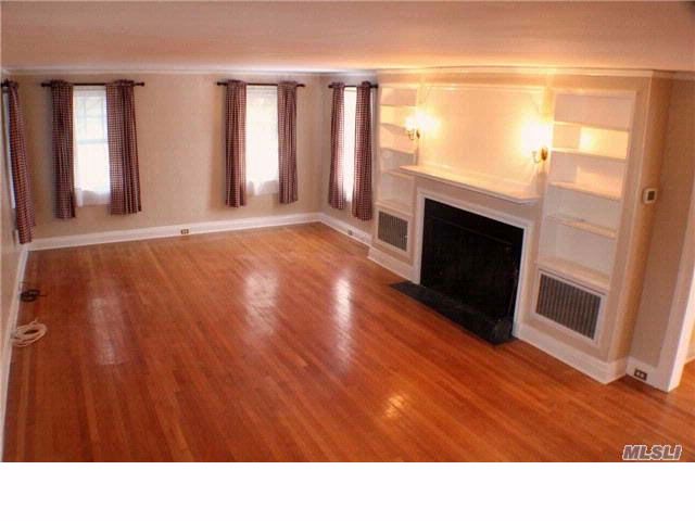 Building Photo - 335 Forest Rd