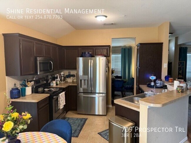 Building Photo - 709 Prospector Trail