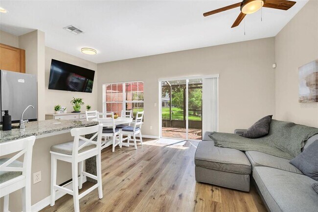 Building Photo - 2339 Caravelle Cir