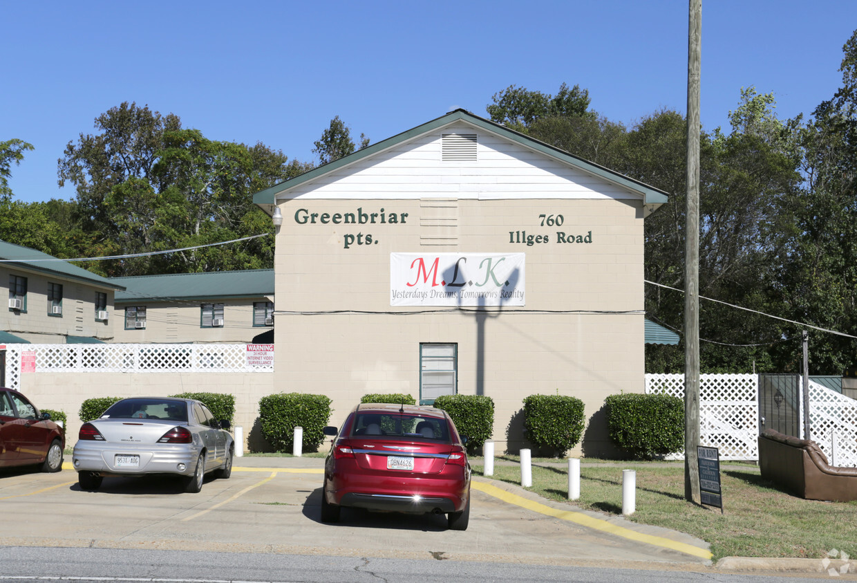 Building Photo - Greenbriar Apartments