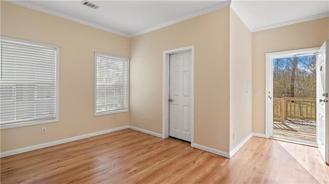 Building Photo - 1670 Orleans St