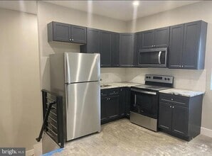 Building Photo - 1418 N 52nd St