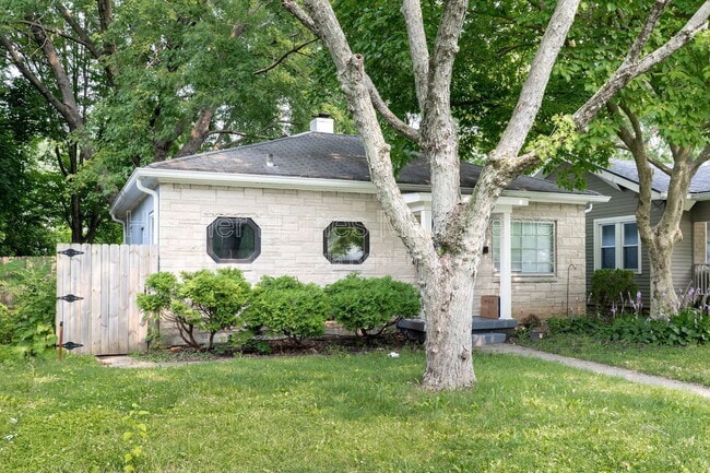 Photo - 5161 Primrose Ave House