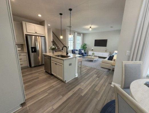 Building Photo - 2028 Harvest Pond Cir