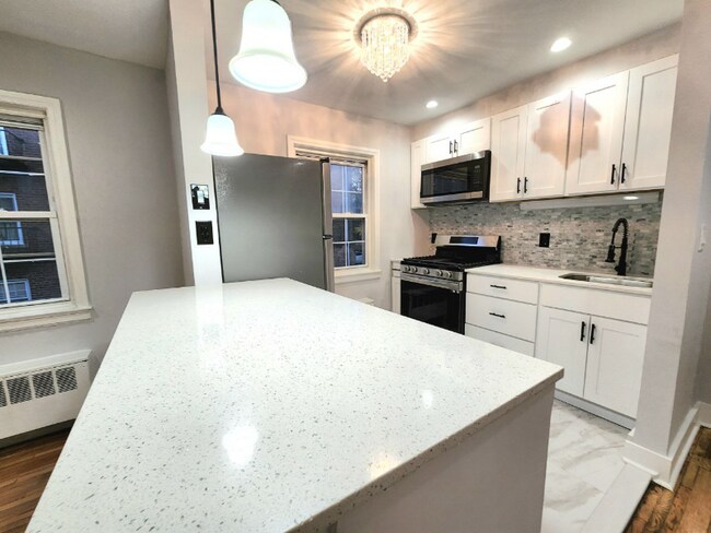 Foto del edificio - 85 Forest Hill Pkwy