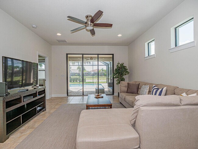 Building Photo - 5163 Longhorn Dr