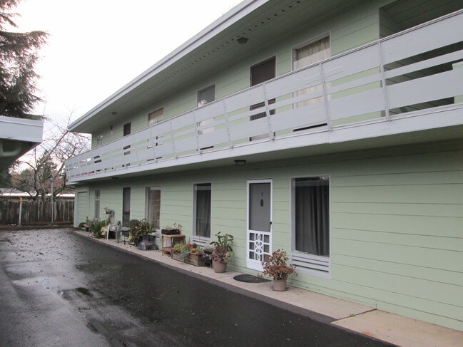 Foto del edificio - 303 Farmers Ln