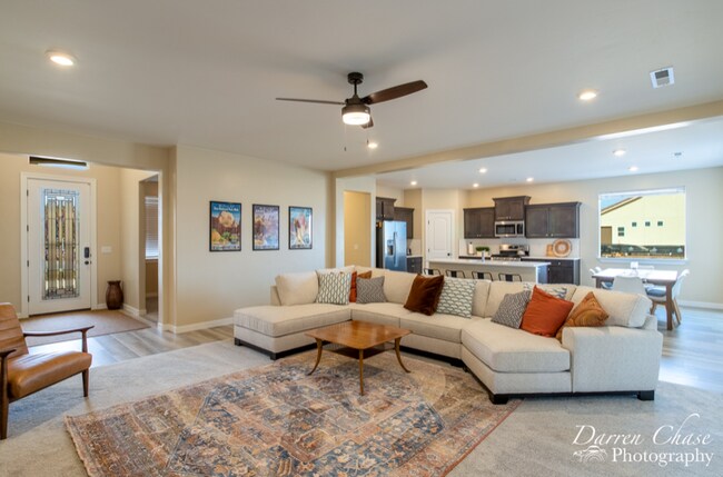 Foto del edificio - 589 Alserio Ln