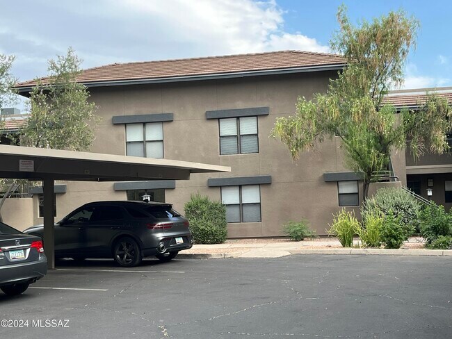 Foto del edificio - 5855 N Kolb Rd