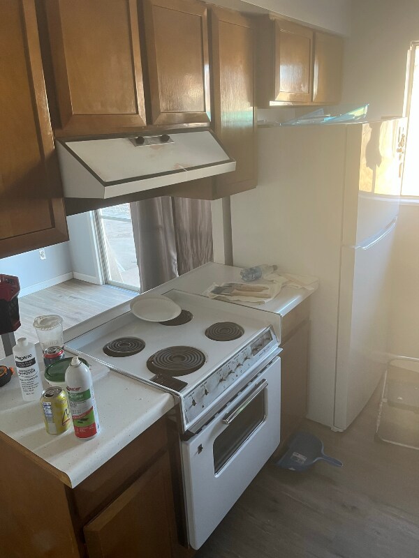 Foto del edificio - 2641 Lynwood Ln