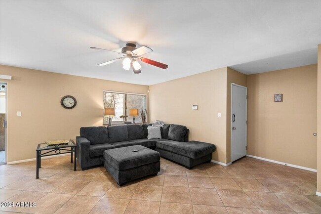 Foto del edificio - 5525 E Thomas Rd