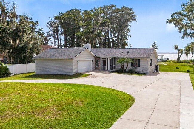 Foto del edificio - 35211 Harbor Shores Rd