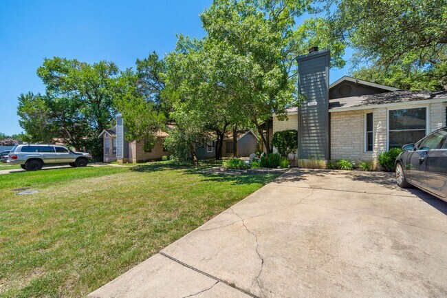 Building Photo - 9618 Sugar Hill Dr