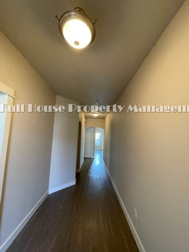 Foto del edificio - 3 br, 2 bath House - 906 Pennington