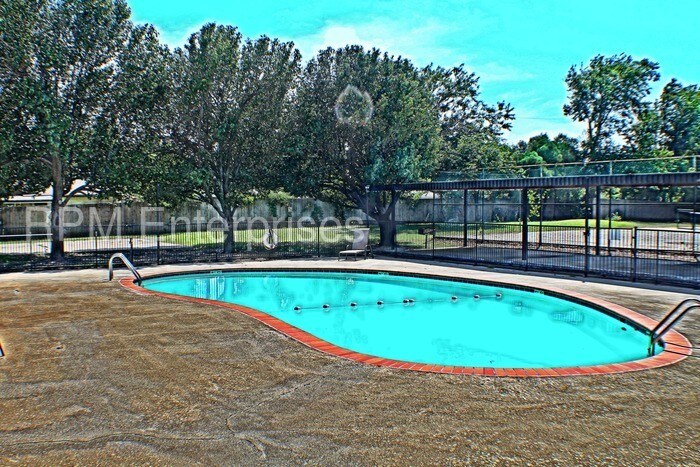 Primary Photo - 4825 Kristie Dr