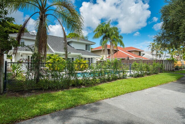 Foto del edificio - 6654 Sweet Maple Ln