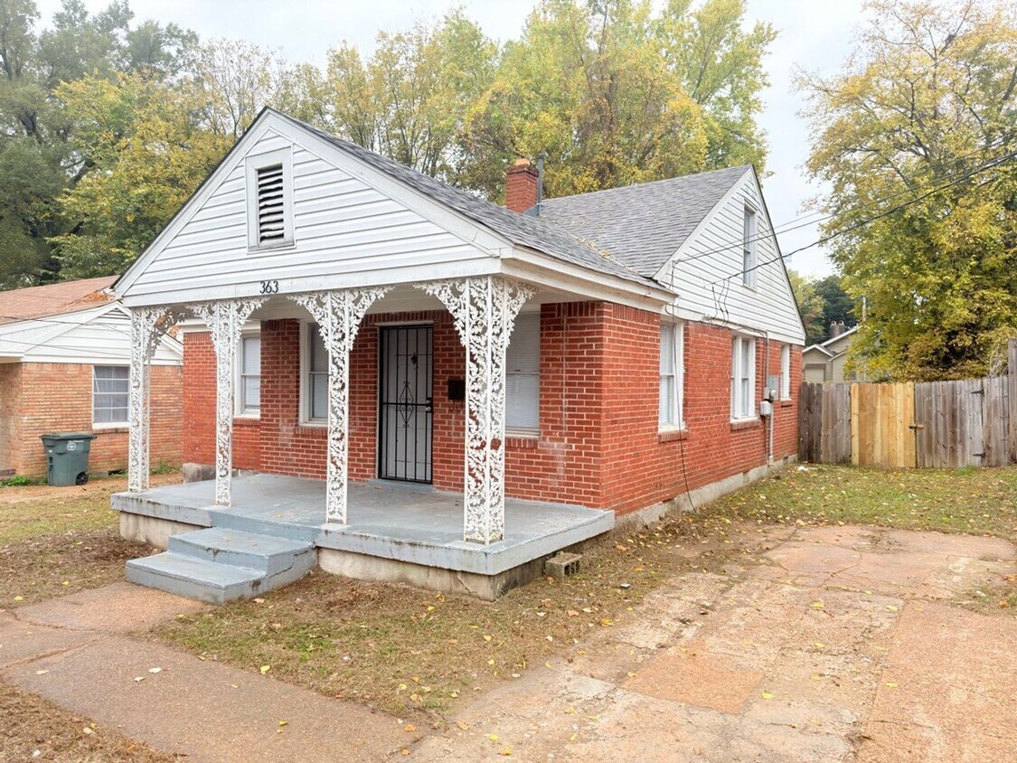 Foto principal - Charming Memphis Home with Spacious Yard – Move-In Special!