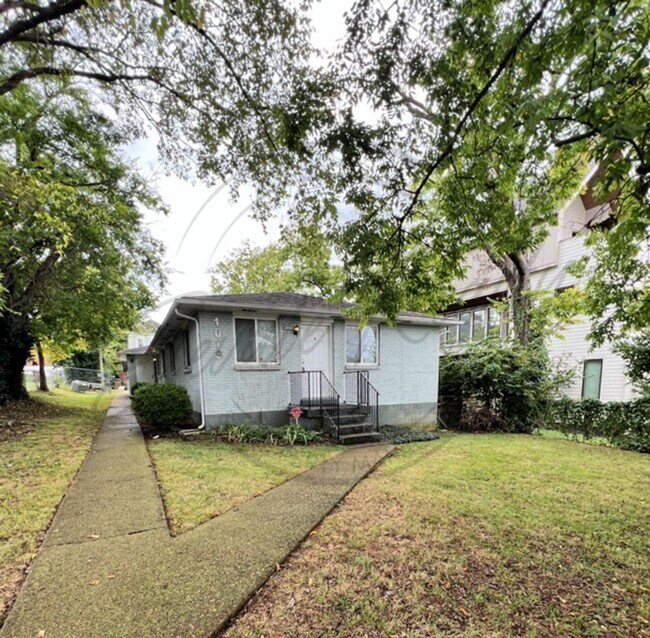 Foto del edificio - Furnished, Ranch Style Two Bedroom in the heart of Edgehill on Special!