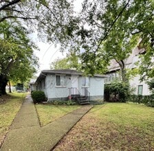 Building Photo - 1019 Summit Ave