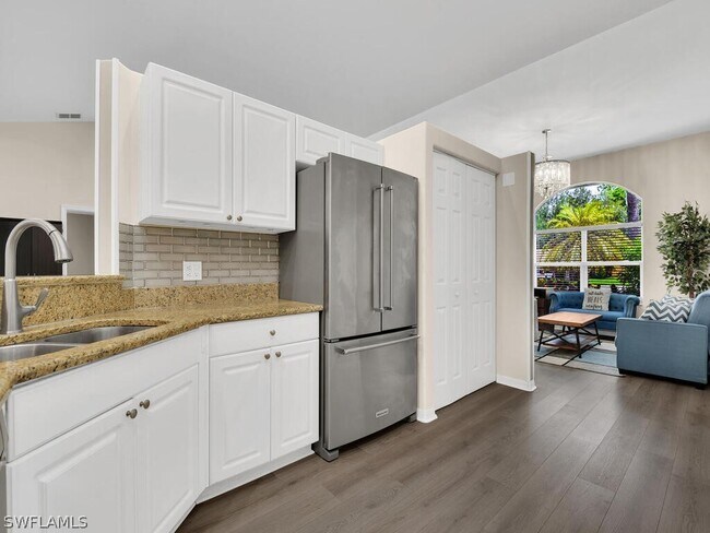 Building Photo - 120 Heritage Way