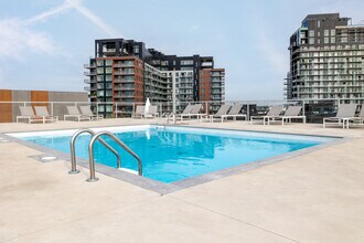 Building Photo - Lumeo Appartements