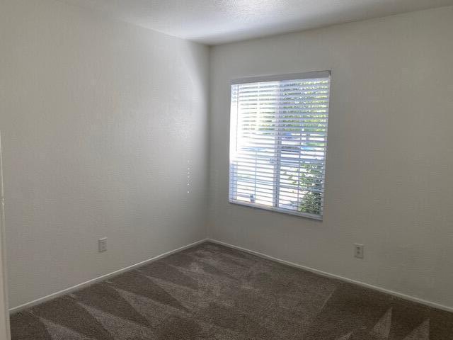 Foto del edificio - 43429 Mahogany St