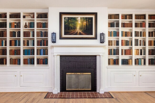 Foto del edificio - 3410 Oakenshaw Pl