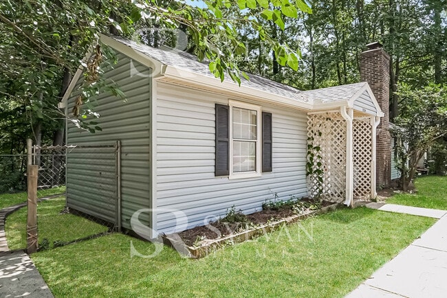 Building Photo - Life Just Got Better!