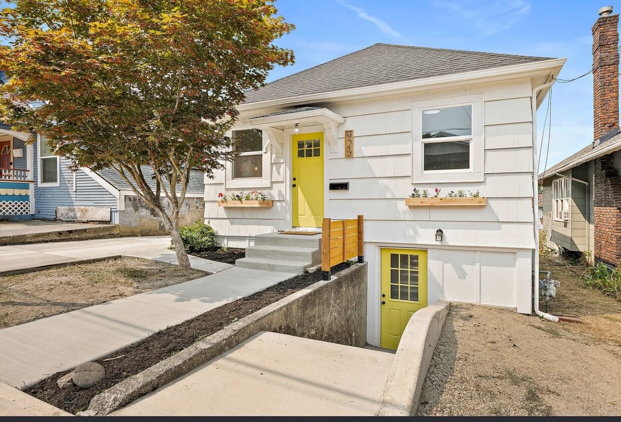 Photo - 923 Pleasant Ave (Bremerton, WA)