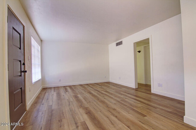 Building Photo - 7526 N 17th Dr