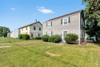 Building Photo - 1047 S James Rd