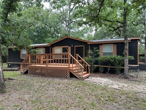 Building Photo - 35 Amber Dr