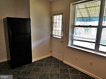 Building Photo - 173 Markle St
