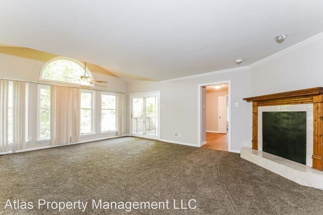 Building Photo - 3 br, 2.5 bath House - 12065 Lake Placid Dr.
