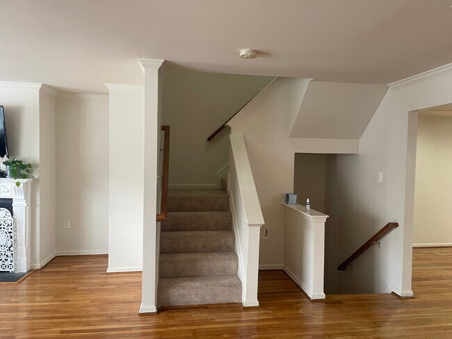 Foto del edificio - 4713 Kings Mill Way