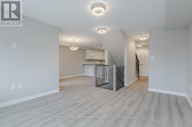 Building Photo - 125 Toucan Trail