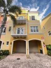 Building Photo - 2339 Vintage Dr