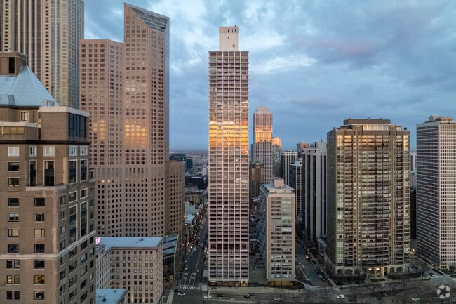 1000 Lakeshore Plaza