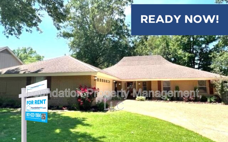 Primary Photo - 2409 Fairway Oaks Dr