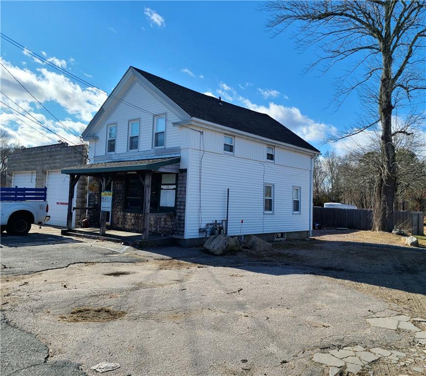 3 N Main St, Westerly, RI 02808 Room for Rent in Westerly, RI