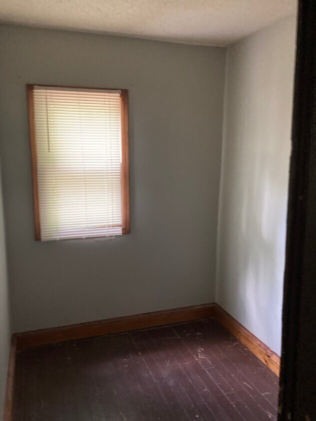 Primary Photo - 423 Pottawatomie St