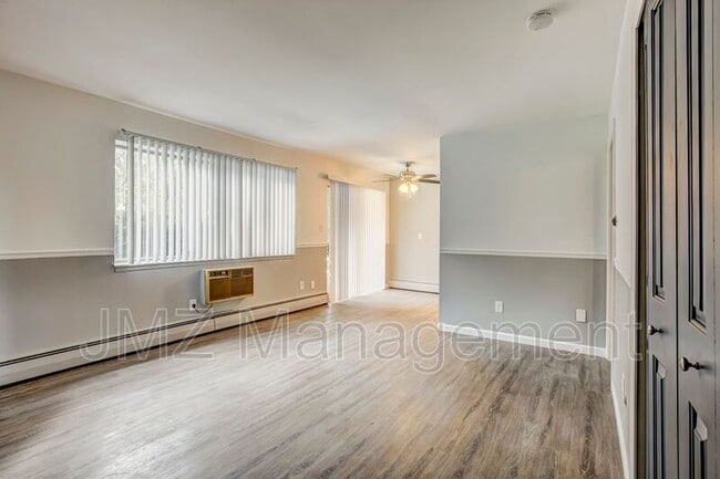 Foto del edificio - 2159 Decker Rd